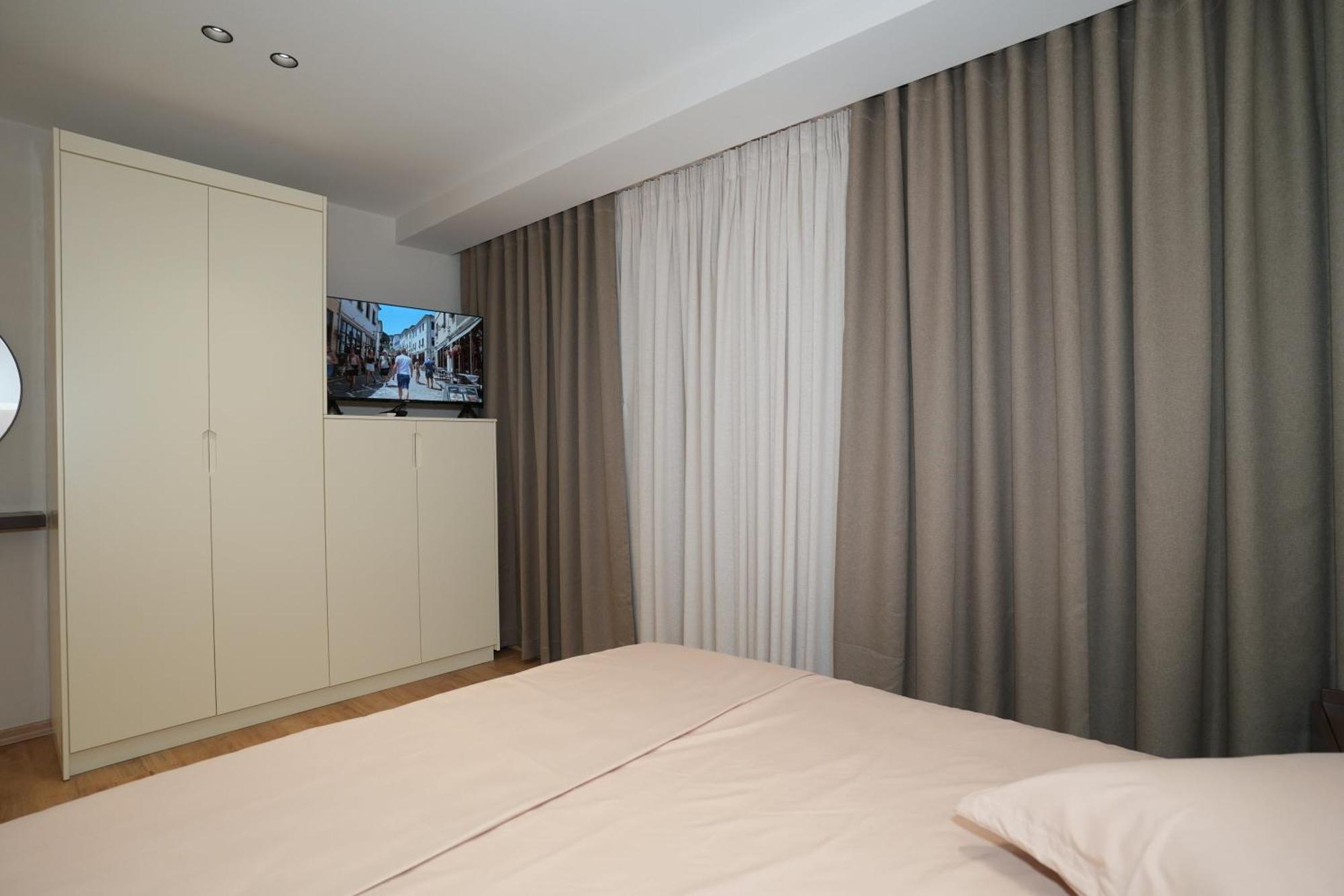 Rs Skendo Apartments Gjirokaster Ngoại thất bức ảnh