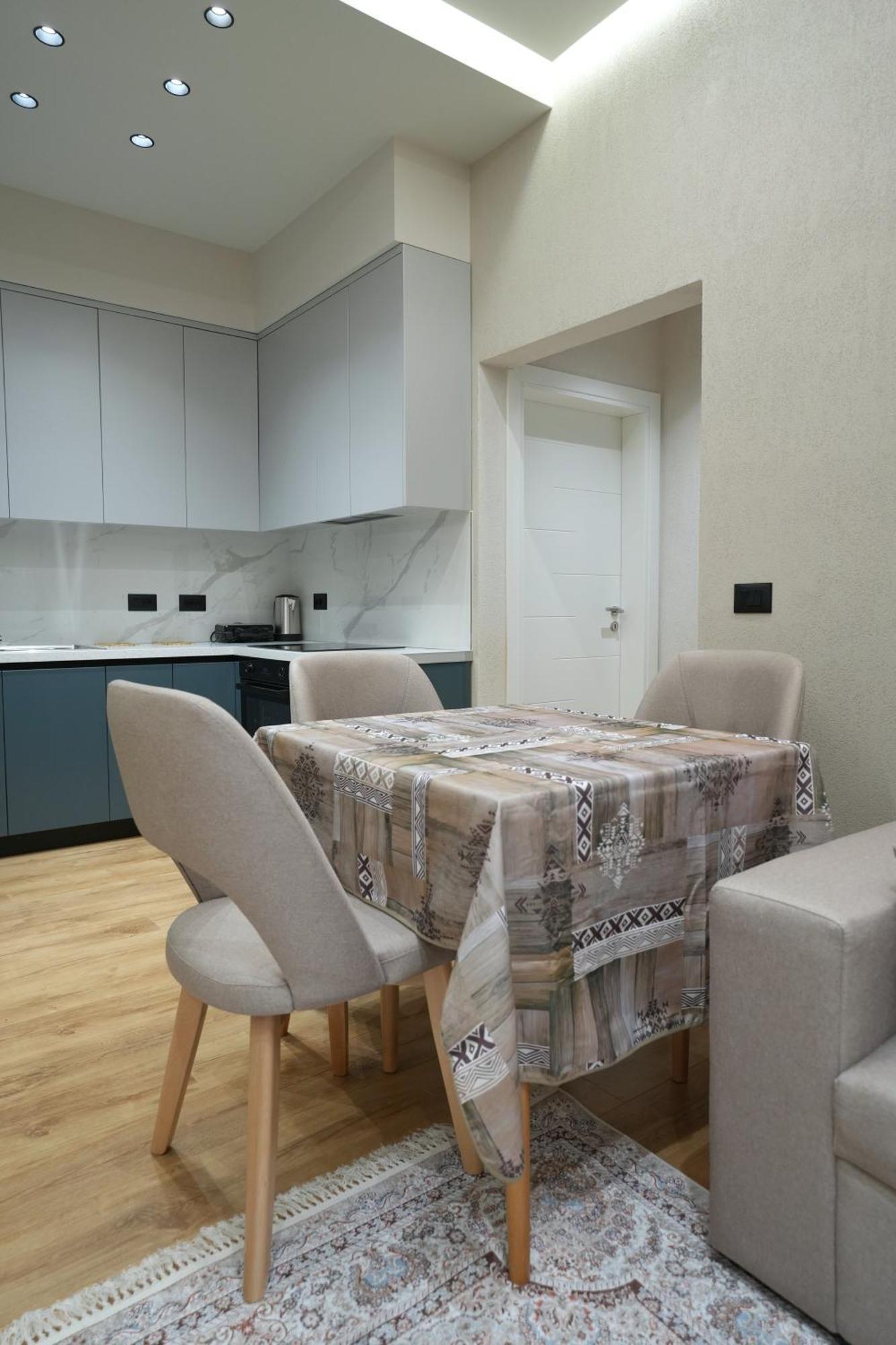 Rs Skendo Apartments Gjirokaster Ngoại thất bức ảnh