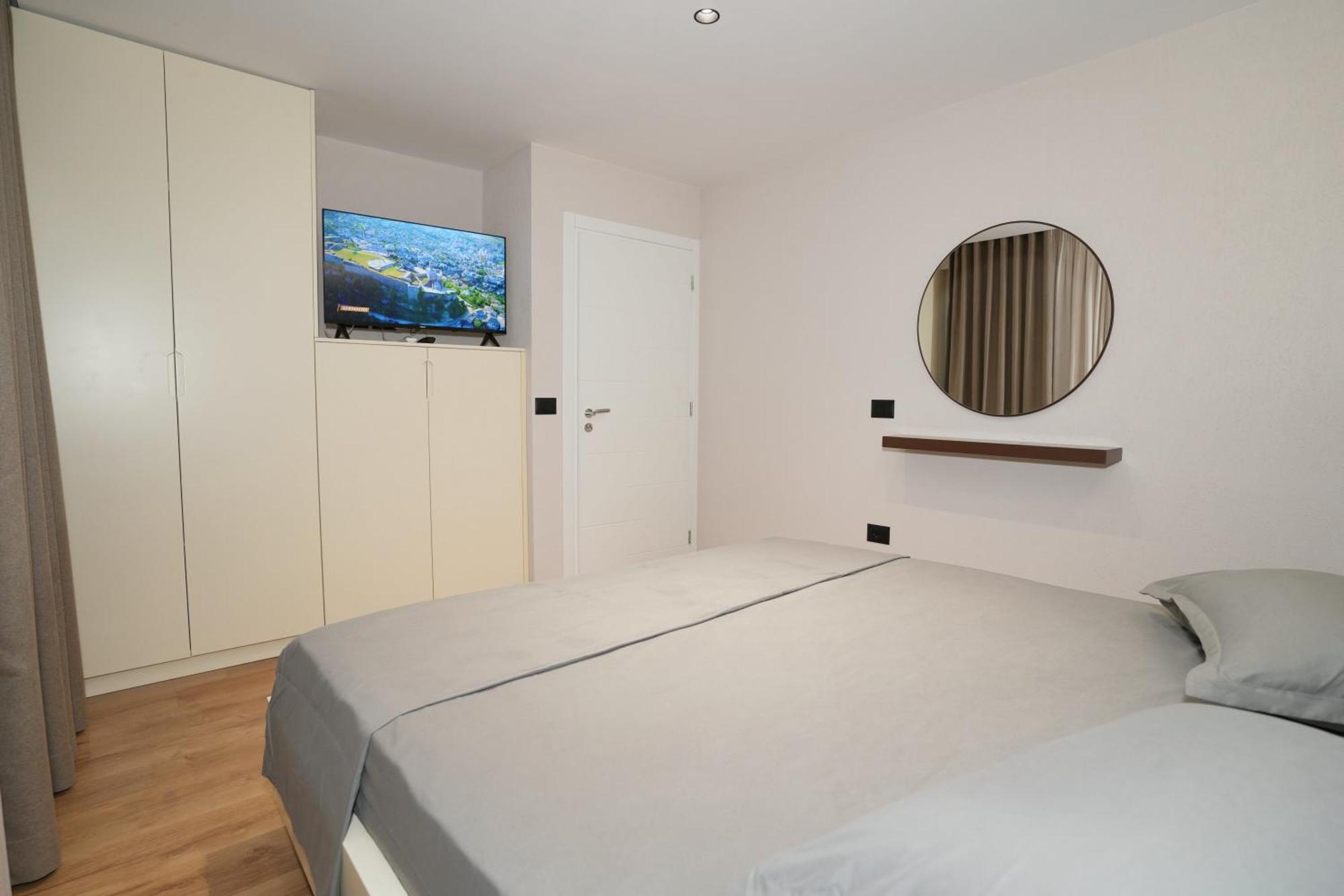 Rs Skendo Apartments Gjirokaster Ngoại thất bức ảnh