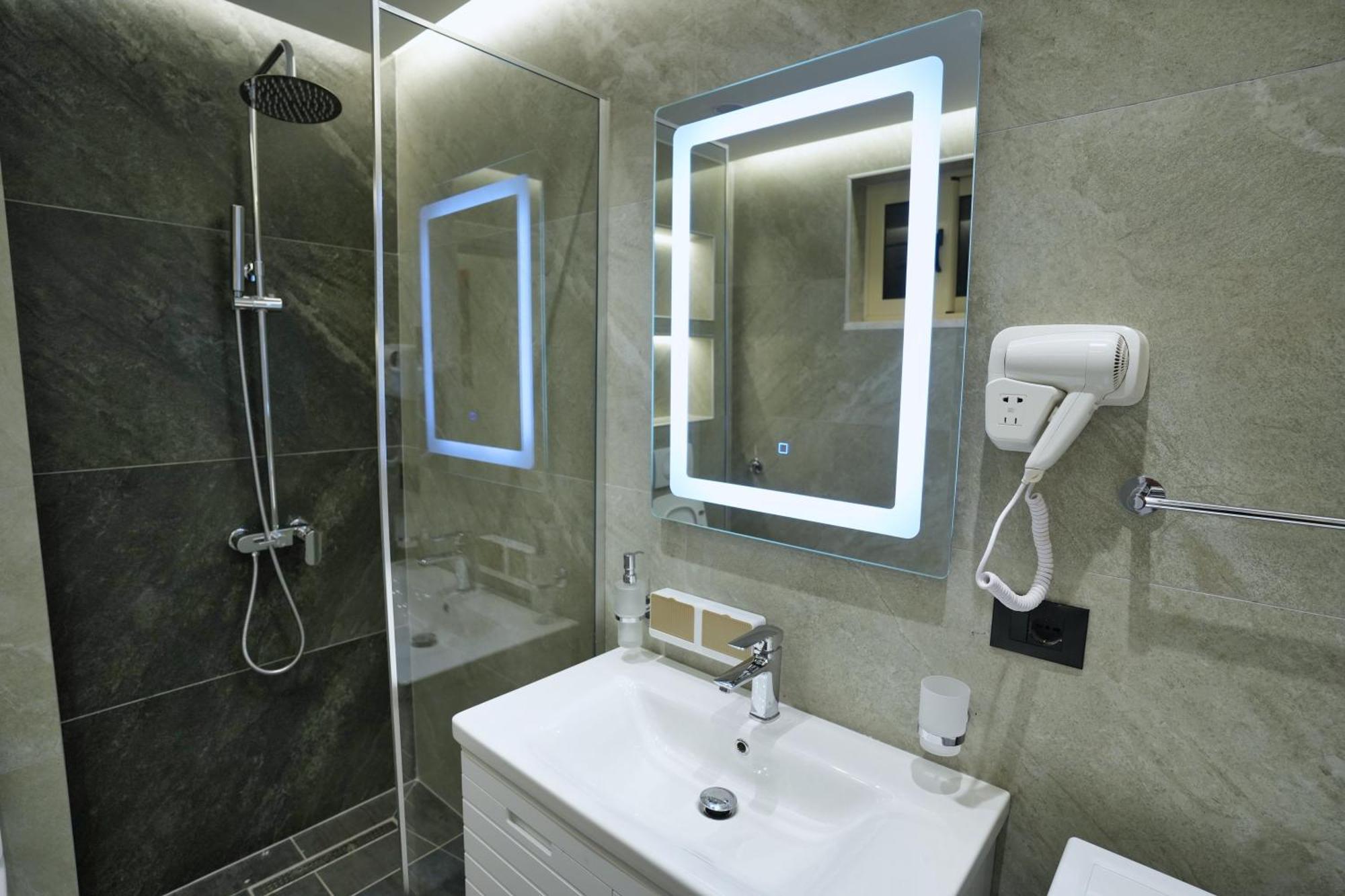 Rs Skendo Apartments Gjirokaster Ngoại thất bức ảnh